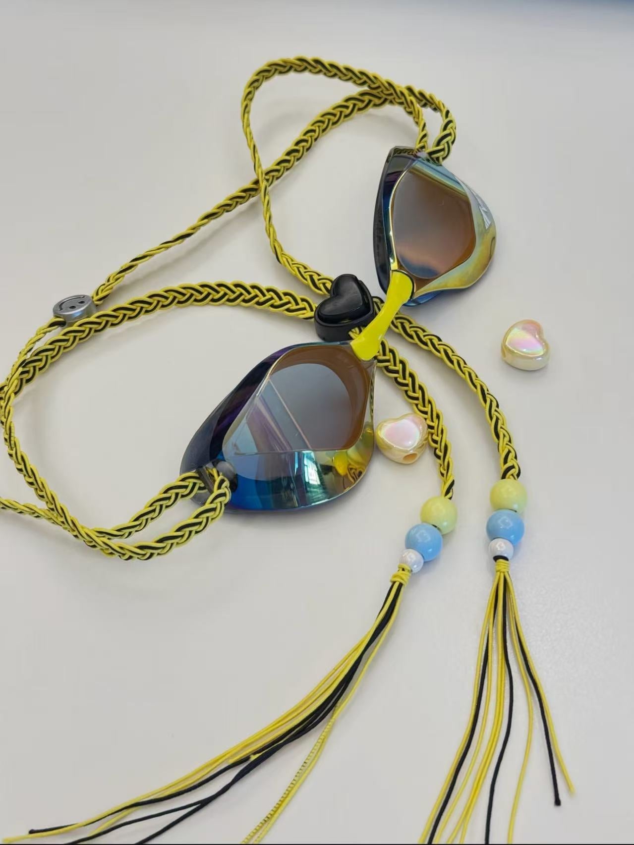 “Swimming goggles”